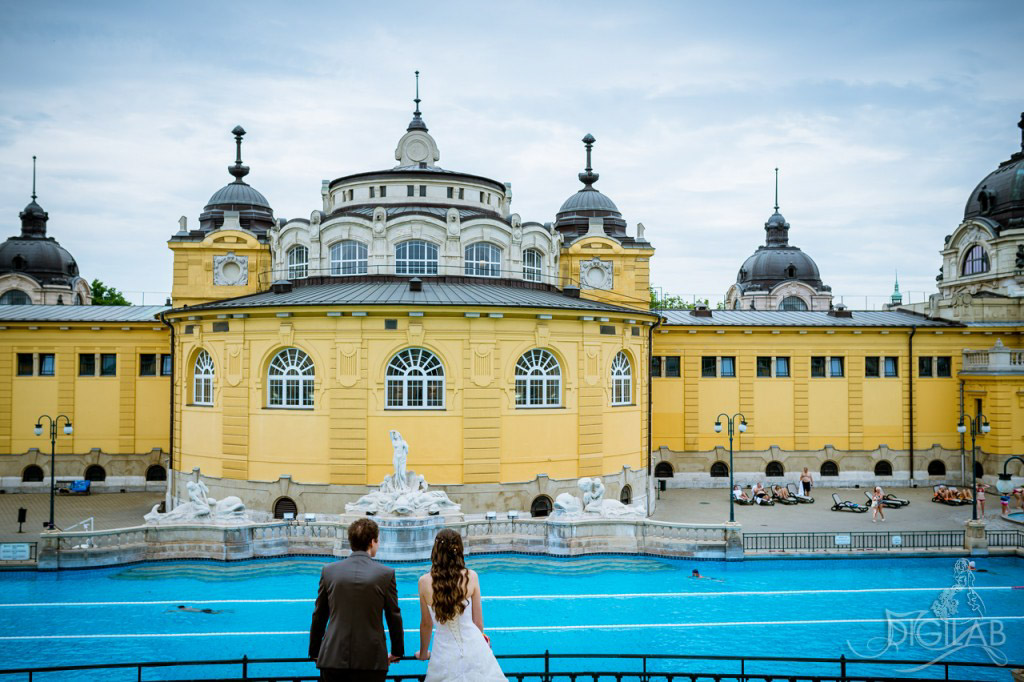084-Reka-es-Andras-eskuvo-Szechenyi_Gyogyfurdo_es_Uszoda